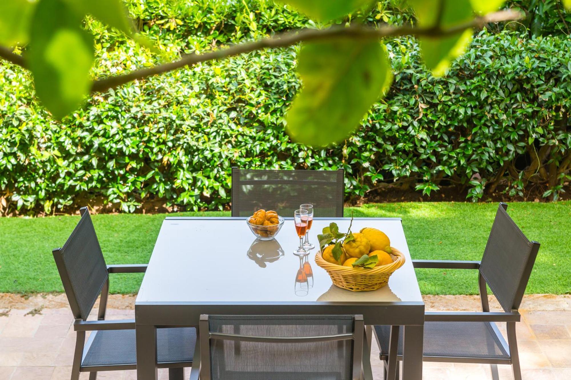 Villa Dolcevita With Parking By Napoliapartments 外观 照片
